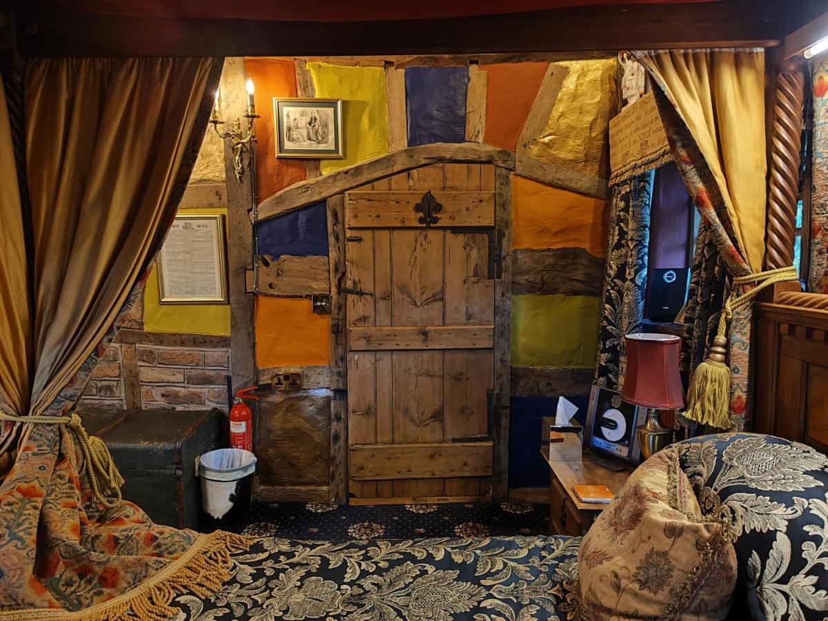 Wizards Thatch Luxury Suites 앨더리에지 외부 사진