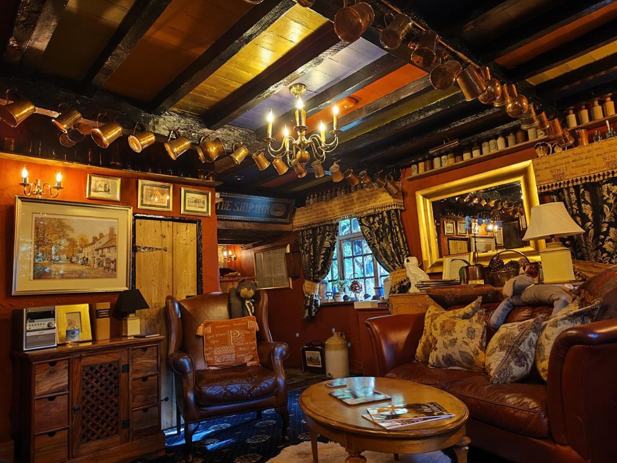 Wizards Thatch Luxury Suites 앨더리에지 외부 사진