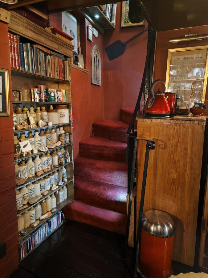 Wizards Thatch Luxury Suites 앨더리에지 외부 사진